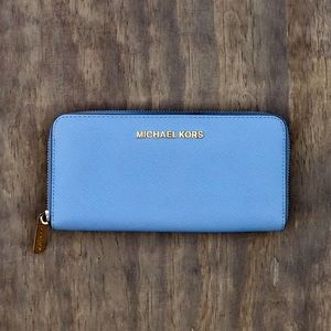 Michael Kors Saffiano Continental Wallet